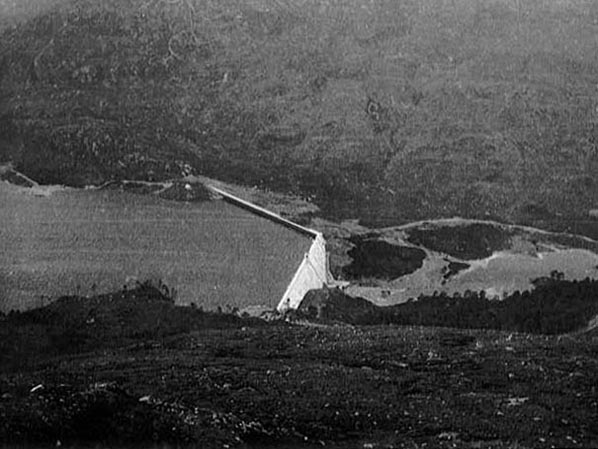 Mullardoch Dam - upstream face