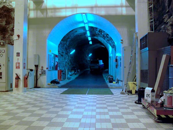 Livishie power station - entrance to machine hall