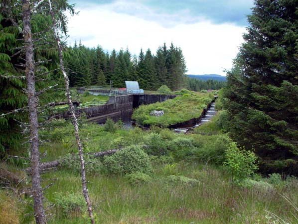 Nant power station - surge pond, Fionain aqueduct